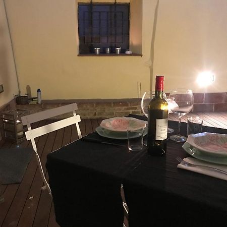 Incantevole Monolocale Con Giardino Lucca Kültér fotó
