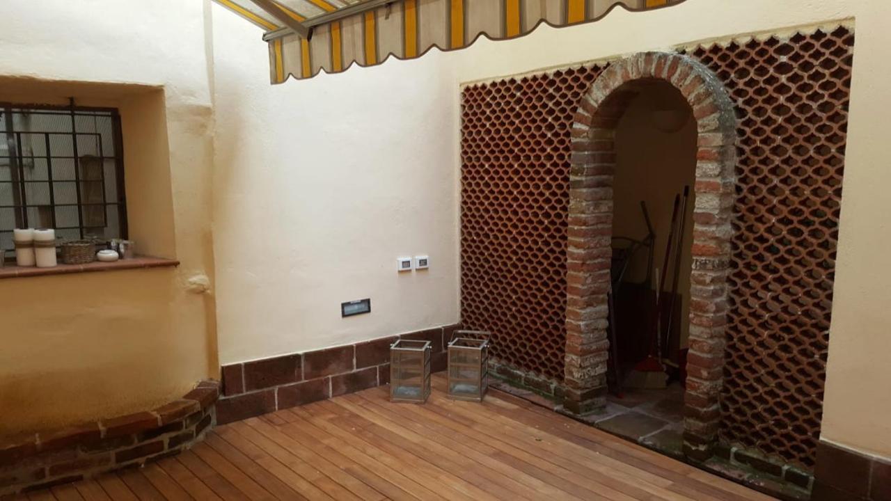 Incantevole Monolocale Con Giardino Lucca Kültér fotó